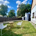 Relax Na Statku U Orlicke Prehrady Apartament *