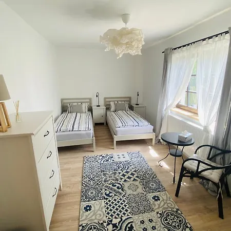 Relax Na Statku U Orlicke Prehrady 아파트 *