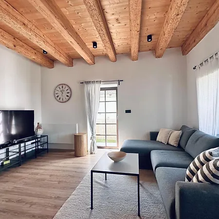 Relax Na Statku U Orlicke Prehrady Apartment Klucenice